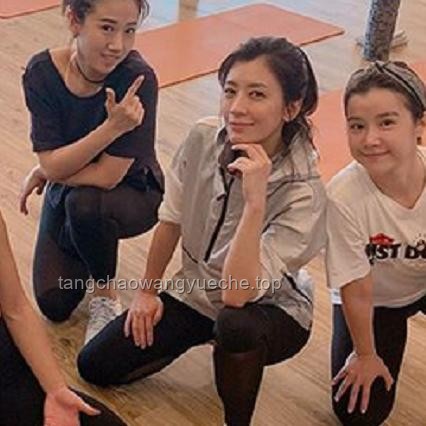 “圣诞老人”的奇迹：我新双腿的来源之谜与生命新篇章